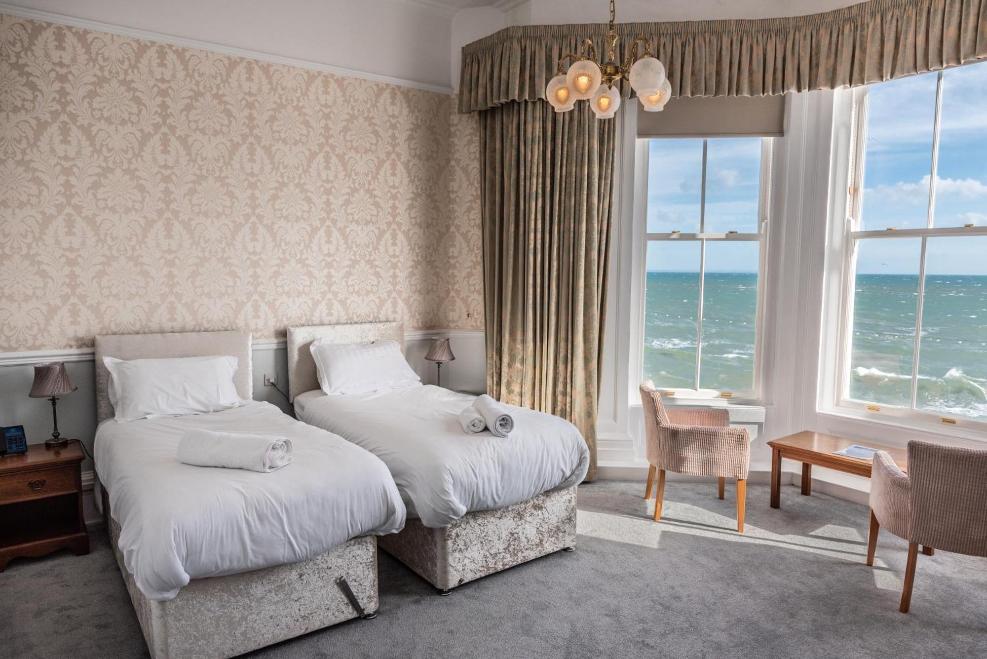 The Queens Hotel