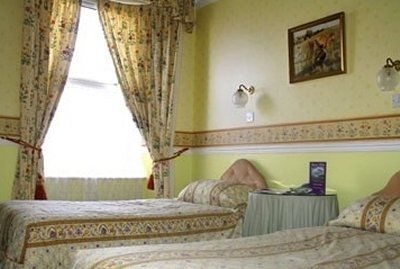 The Queens 3* Penzance