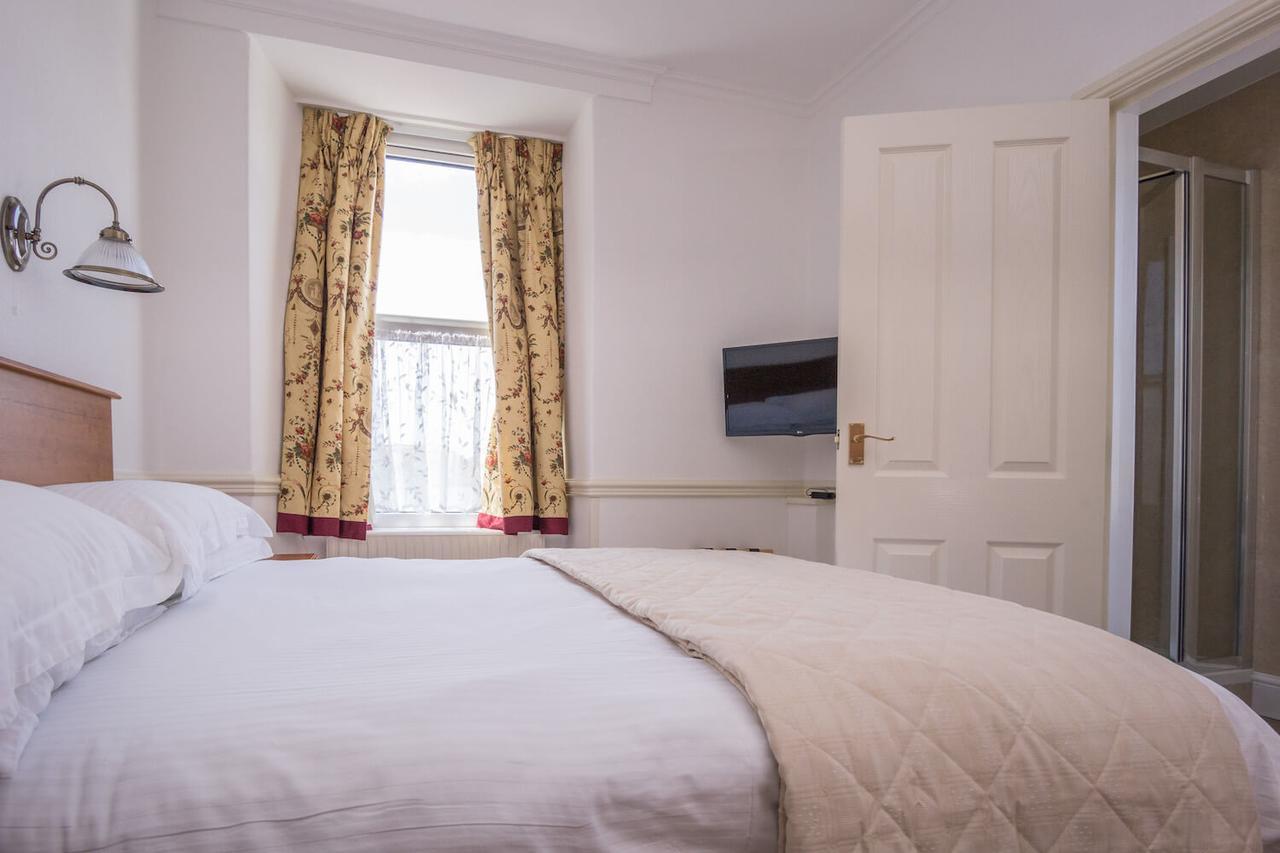 The Queens Hotel 3*